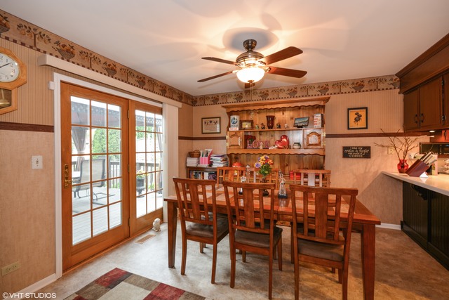 2095 Royal Blvd, Elgin, IL 60123 photo 4