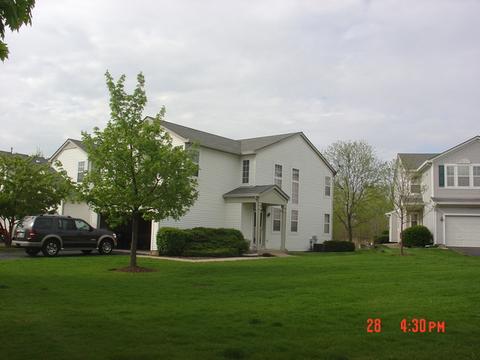 2512 Reflections Dr, Aurora, IL 60502 photo 2