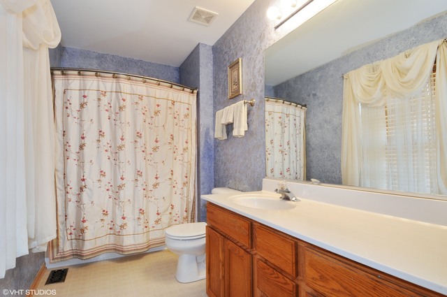 1302 Brookfield Dr, Plainfield, IL 60586 photo 7