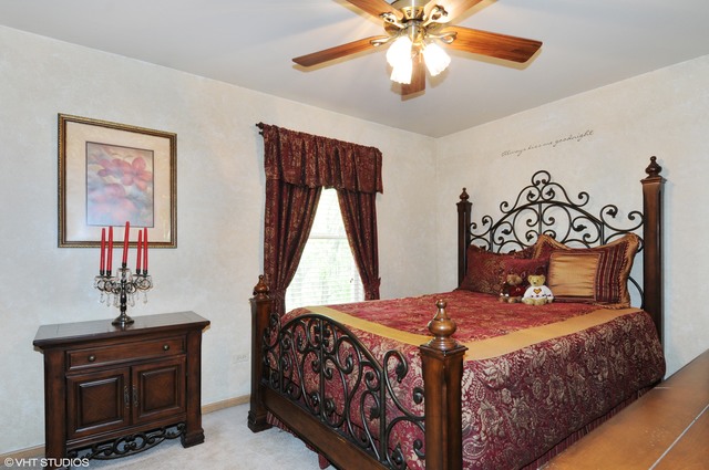 1302 Brookfield Dr, Plainfield, IL 60586 photo 8