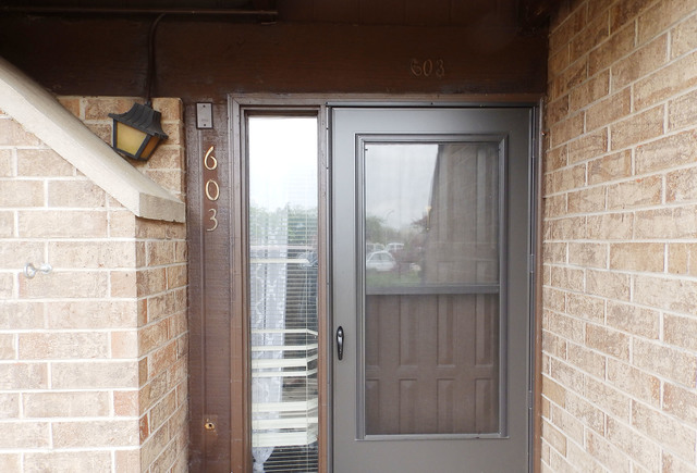 603 Kenneth Cir, Elgin, IL 60120 photo 5