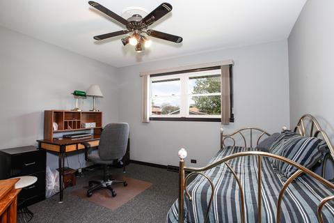 7132 S Thomas Ave, Bridgeview, IL 60455 photo 7