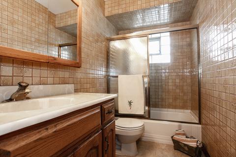 7132 S Thomas Ave, Bridgeview, IL 60455 photo 10