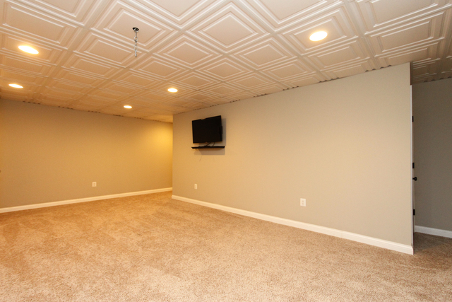 5808 Whiting Dr, Mchenry, IL 60050 photo 29
