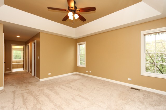 5808 Whiting Dr, Mchenry, IL 60050 photo 11