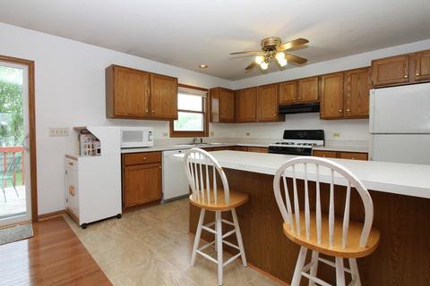 1505 10th St, Harvard, IL 60033 photo 4