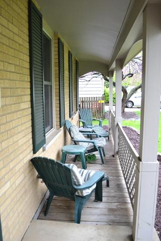 601 E Bauer Rd, Naperville, IL 60563 photo 2