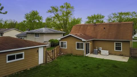 256 Plainview Dr, Bolingbrook, IL 60440 photo 8