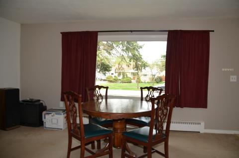 2360 Cedar St, Des Plaines, IL 60018 photo 3