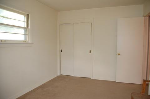 2360 Cedar St, Des Plaines, IL 60018 photo 10