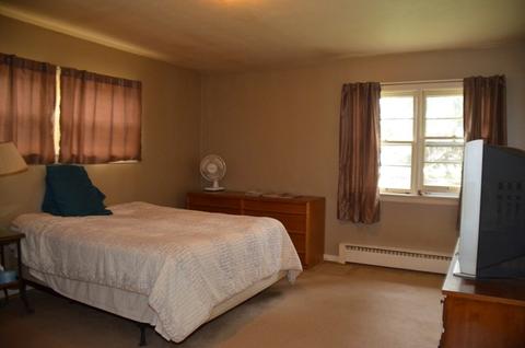 2360 Cedar St, Des Plaines, IL 60018 photo 7