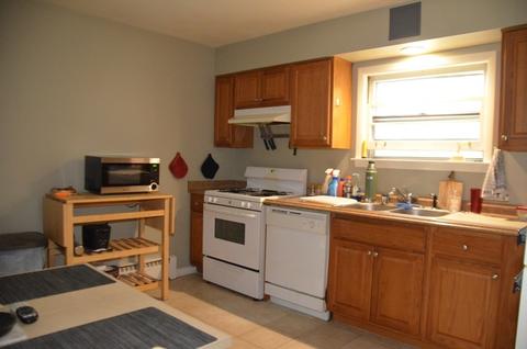 2360 Cedar St, Des Plaines, IL 60018 photo 5