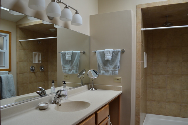 3212 Brookmeade Dr, Rolling Meadows, IL 60008 photo 14