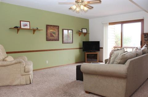3210 Alethea Dr, Algonquin, IL 60102 photo 3