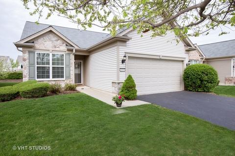 2876 Edgewater Dr, Elgin, IL 60124 photo 1
