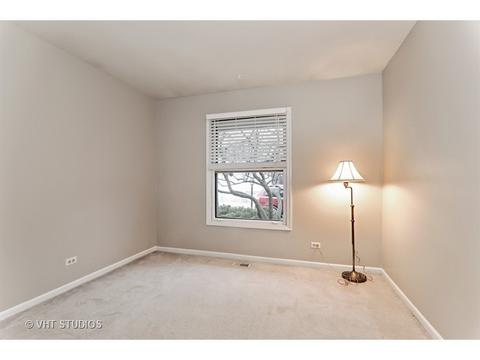 1901 Gresham Cir #B, Wheaton, IL 60189 photo 10