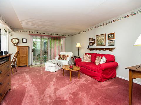531 Walker Dr, Bolingbrook, IL 60440 photo 17