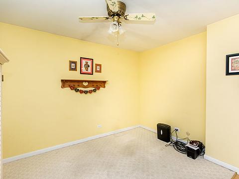 531 Walker Dr, Bolingbrook, IL 60440 photo 8