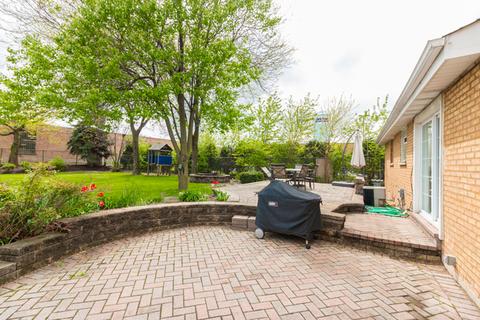 439 W Winthrop Ave, Addison, IL 60101 photo 17