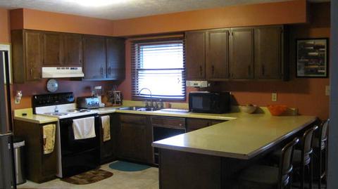 1279 Trend Dr, Morris, IL 60450 photo 2
