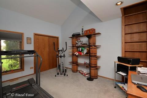 6523 Sycamore Ct, Mchenry, IL 60050 photo 11
