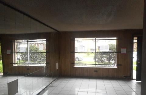 8020 S Emerald Ave, Chicago, IL 60620 photo 2