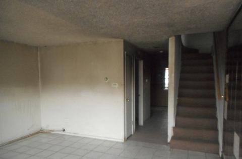 8020 S Emerald Ave, Chicago, IL 60620 photo 3