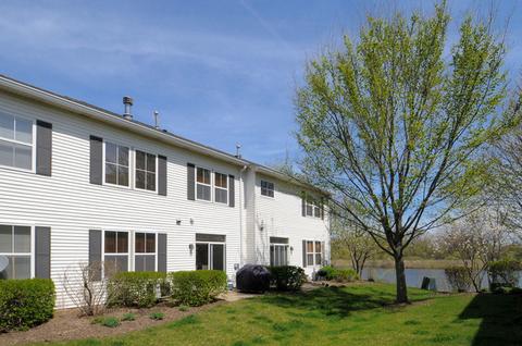 2815 Falling Waters Dr, Lindenhurst, IL 60046 photo 15