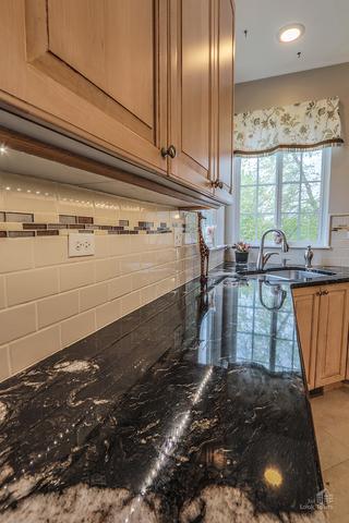 2459 Baldwin Ct, Aurora, IL 60503 photo 5