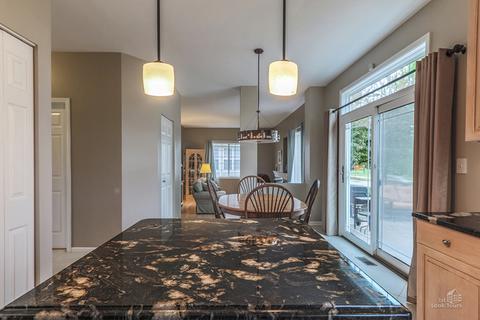 2459 Baldwin Ct, Aurora, IL 60503 photo 7