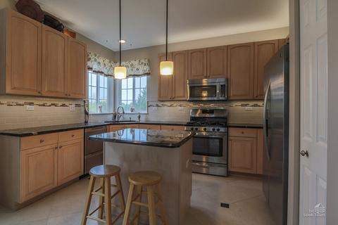 2459 Baldwin Ct, Aurora, IL 60503 photo 6