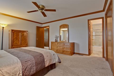 1450 Gaslight Dr, Algonquin, IL 60102 photo 12