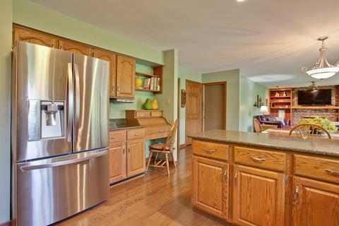 1450 Gaslight Dr, Algonquin, IL 60102 photo 6