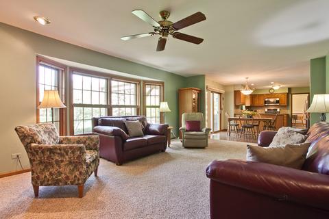 1450 Gaslight Dr, Algonquin, IL 60102 photo 9