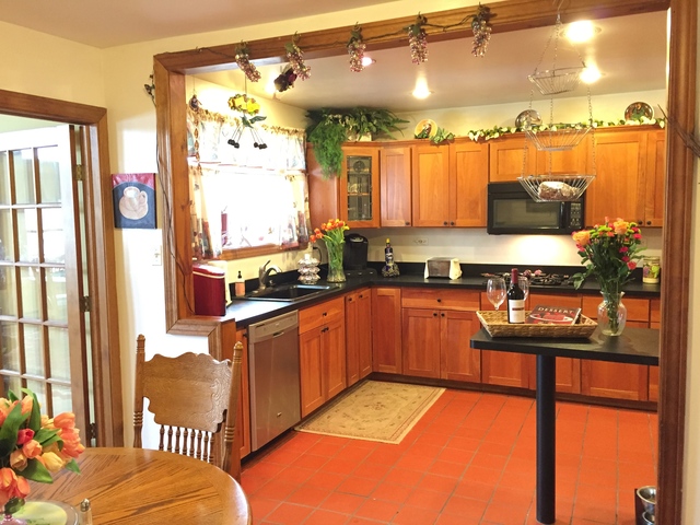 827 S 3rd Ave, Des Plaines, IL 60016 photo 8