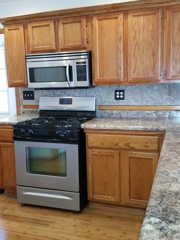 1160 Pleasant Pl, Aurora, IL 60505 photo 9