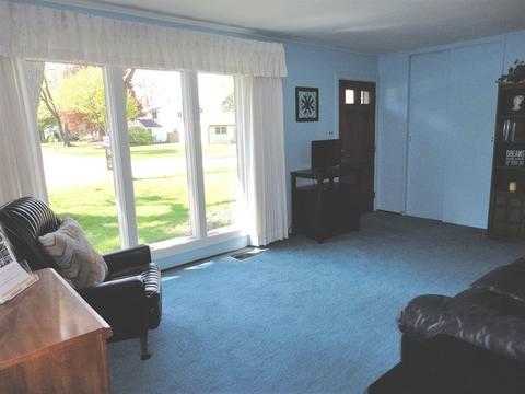 2010 St James St, Rolling Meadows, IL 60008 photo 8