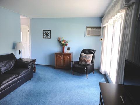 2010 St James St, Rolling Meadows, IL 60008 photo 10