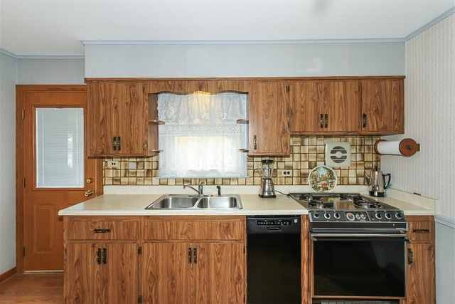 26 N Westgate Rd, Des Plaines, IL 60016 photo 8