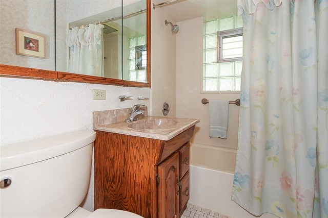 26 N Westgate Rd, Des Plaines, IL 60016 photo 13
