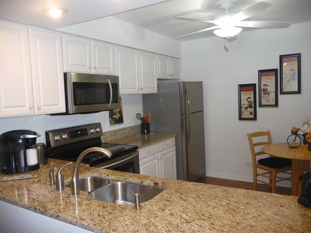 4604 Kings Walk Dr #2D, Rolling Meadows, IL 60008 photo 2