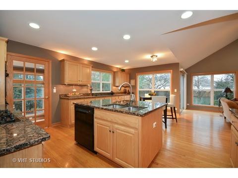 1135 Compass Ct, Naperville, IL 60540 photo 5
