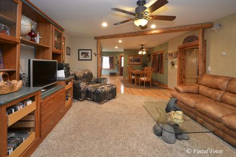 404 E Roosevelt St, Harvard, IL 60033 photo 8