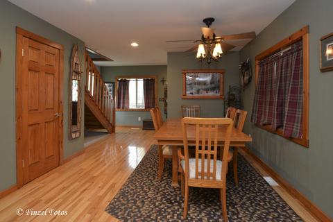 404 E Roosevelt St, Harvard, IL 60033 photo 4