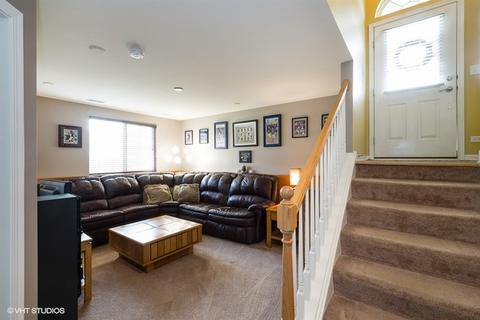 218 Devoe Dr, Oswego, IL 60543 photo 8