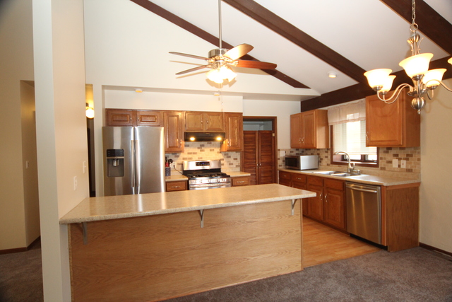 1915 Central St, Mchenry, IL 60050 photo 6
