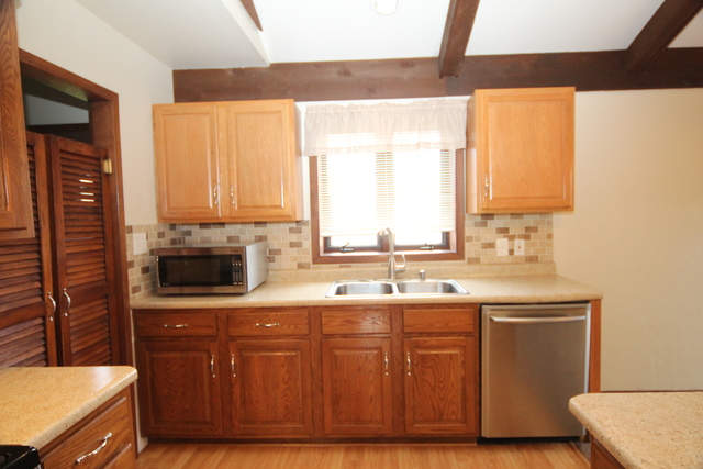 1915 Central St, Mchenry, IL 60050 photo 9