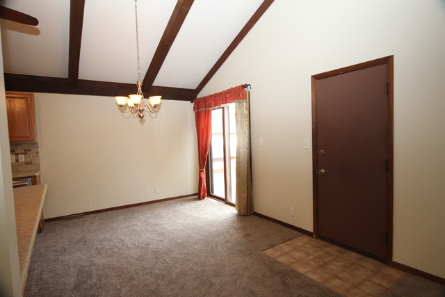 1915 Central St, Mchenry, IL 60050 photo 12