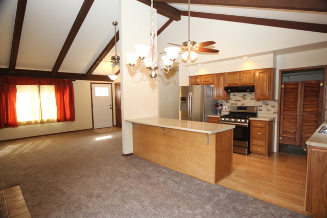 1915 Central St, Mchenry, IL 60050 photo 13