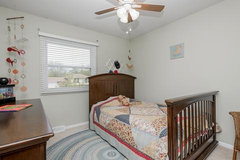 3650 N Firestone Dr, Hoffman Estates, IL 60192 photo 9